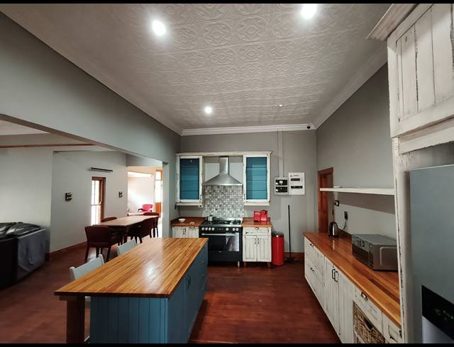 2 BEDROOM HOUSE TO LET IN AUCKLAND PARK